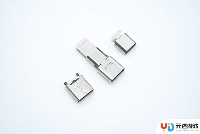 iPhone15正式转向USB-C，结束Lightning时代的过渡方案