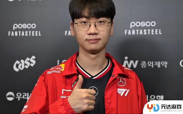 TheShy因侮辱黑被官方警告！某些观众行为过火，小吕布采访失控
