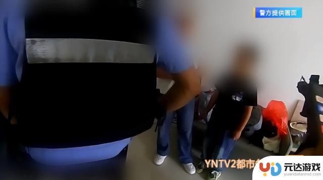 男孩独自在家，手机无法解锁，却被吓坏，只能怎么办？