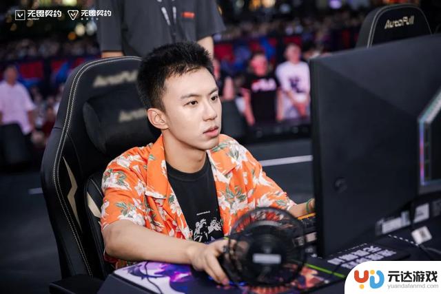 无畏契约在重庆打造了一座令人热血沸腾的“赛博瓦城”！